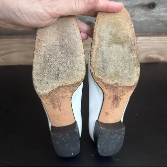 Salvatore Ferragamo Pumps Shoes Logo Monotone Women's 6.5 2A Black White Vtg - Picture 8 of 9